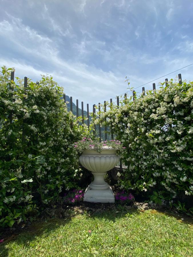 Maison Morandi Spinone Al Lago Exterior foto
